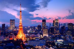 Фотообои Светится телебашня в Токио